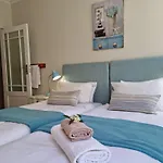 Beach Apartment On Bikini Beach, Sleeps 4.